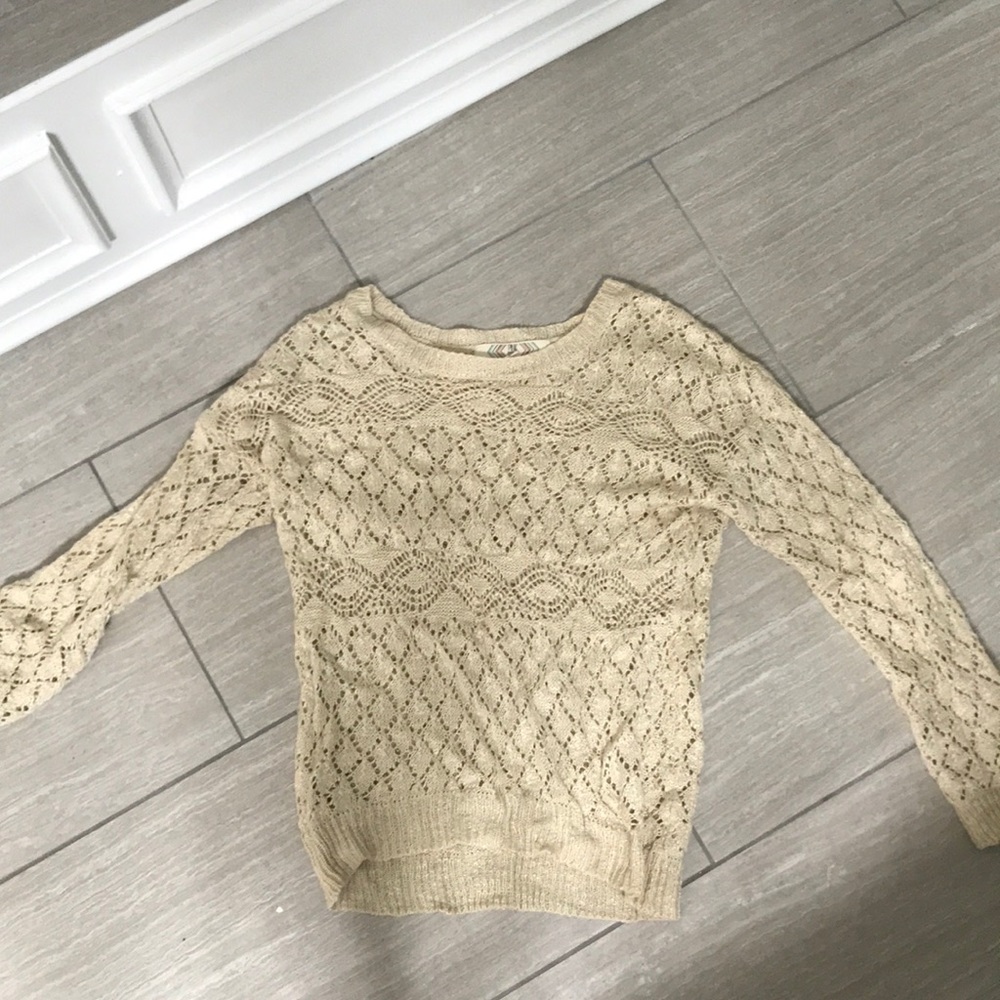 PINK ROSE sweater.